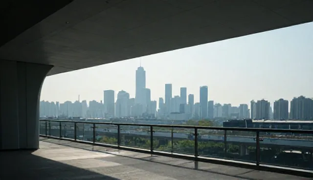 不同规模产品内容策略对比分析与选型建议
